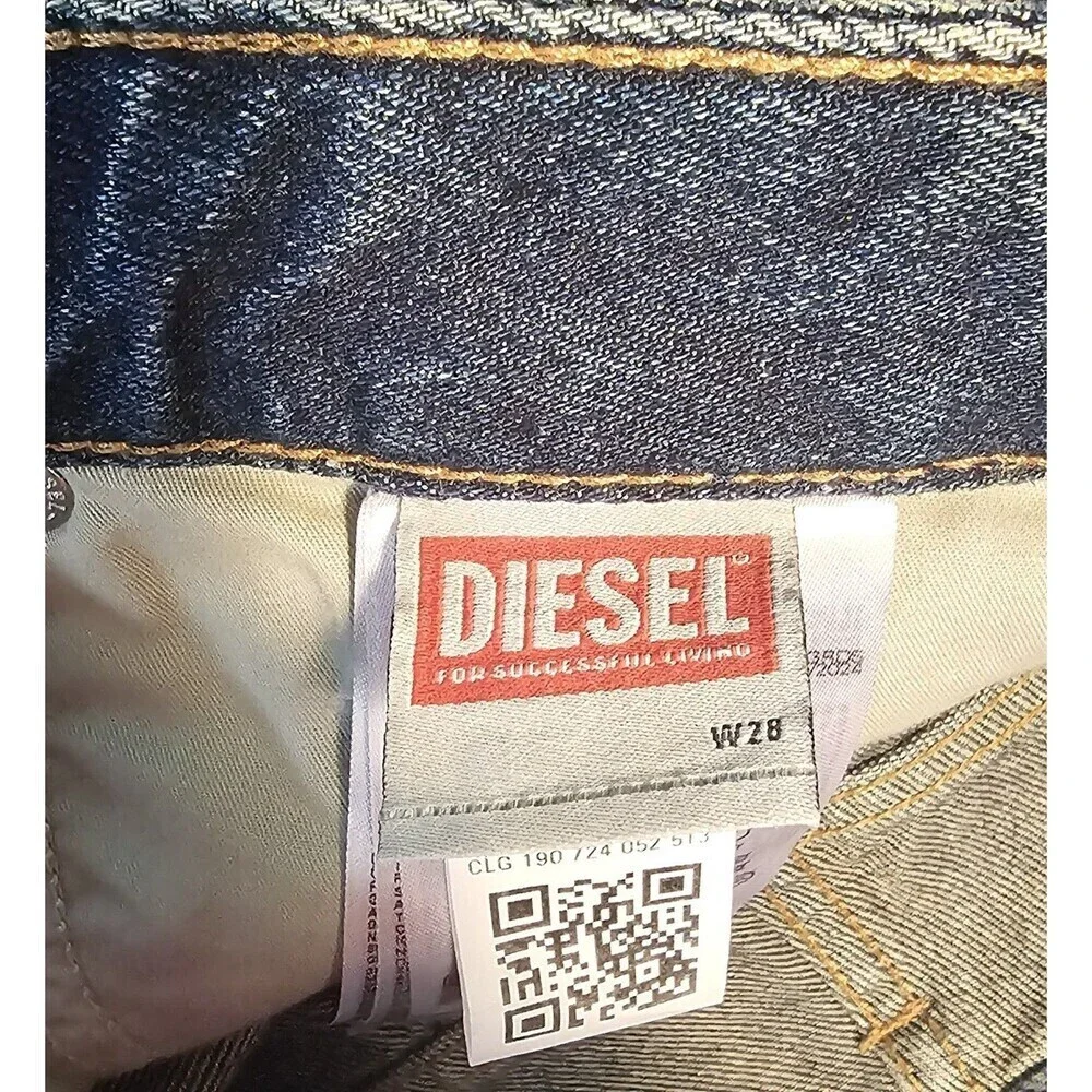 Diesel Womens De-Yuba 5-Pocket Size W28 Mid Rise Medium Wash Denim Shorts NEW - Picture 5 of 16